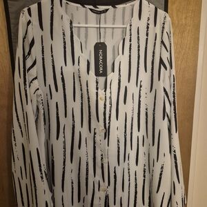 NORACORA Black & White Vertical Brushstroke Button-Down Shirt
